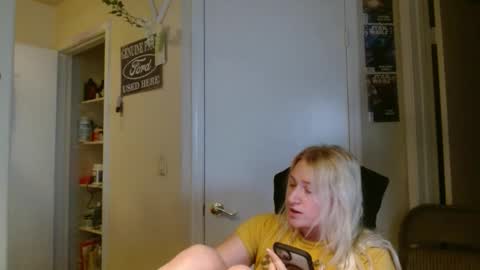 i am a naughty jedi knight online show from May 7, 1:16 pm