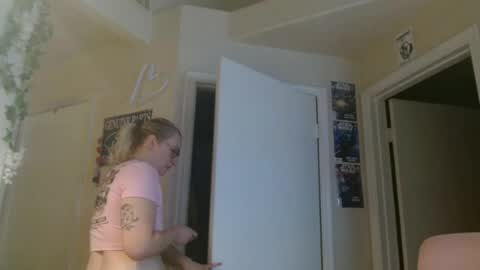 i am a naughty jedi knight online show from July 1, 2:40 pm