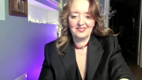 Snapshot of braingirl chatting on February 1, 4:27 pm I see you X-twitter its braingirl online show from February 1, 4:27 pm