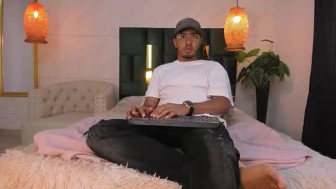 Brand  online show from November 16, 3:06 pm