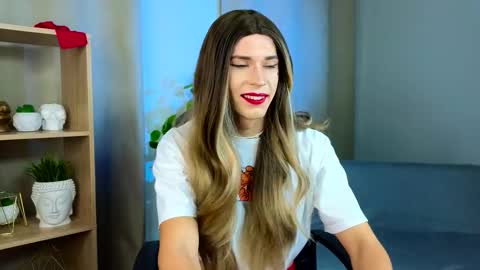 Snapshot of branda_kelly chatting on November 15, 1:18 pm Branda online show from November 15, 1:18 pm