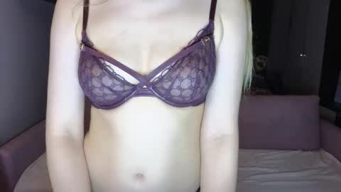 brandaany online show from November 24, 7:13 pm