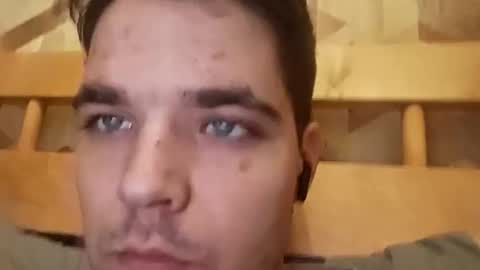 Snapshot of brandon_white_3 chatting on December 2, 12:10 pm Brandon online show from December 2, 12:10 pm