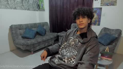 Snapshot of brandonstonexl chatting on February 8, 3:52 am Brandon Stone online show from February 8, 3:52 am