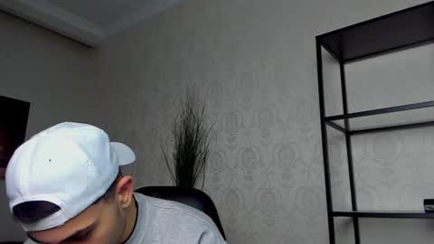 Snapshot of brandontatex chatting on December 4, 12:25 pm BrandonTateX online show from December 4, 12:25 pm