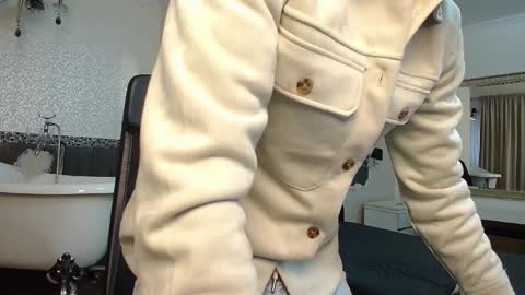 Snapshot of brandontatex chatting on November 10, 8:35 am BrandonTateX online show from November 10, 8:35 am