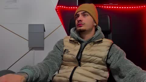 BrandonTateX online show from February 2, 5:17 am