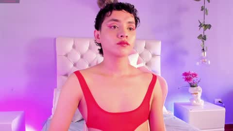 Snapshot of brann_tadzio chatting on December 17, 1:38 pm online show from December 17, 1:38 pm