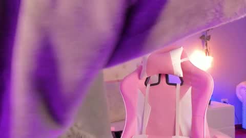 Snapshot of brann_tadzio chatting on February 14, 12:03 pm online show from February 14, 12:03 pm