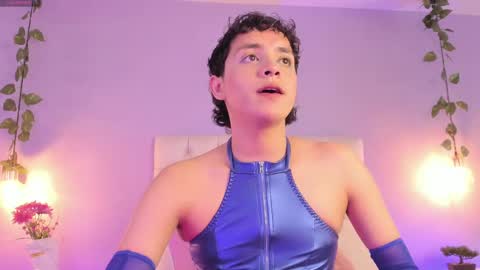 Snapshot of brann_tadzio chatting on February 19, 3:27 pm online show from February 19, 3:27 pm