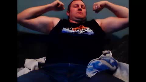 Snapshot of brasso1982 chatting on October 30, 10:21 pm willywinker online show from October 30, 10:21 pm