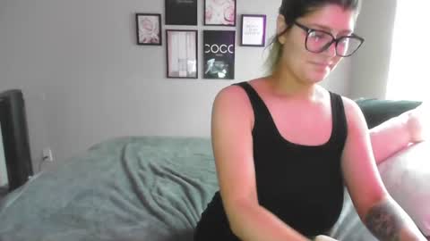 BrattyBarbieBabe online show from June 24, 6:40 pm