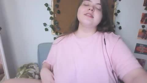 Snapshot of brattyprincess_emma chatting on September 18, 1:18 am Emma online show from September 18, 1:18 am