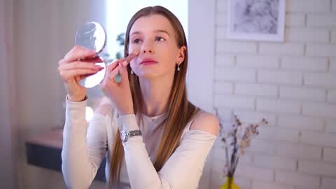 Snapshot of brave_journey chatting on March 3, 12:27 pm Eli online show from March 3, 12:27 pm