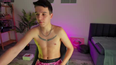 Johny Bravo online show from January 30, 7:37 pm