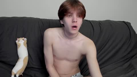 Snapshot of braxiboy chatting on December 6, 11:44 am Brax online show from December 6, 11:44 am