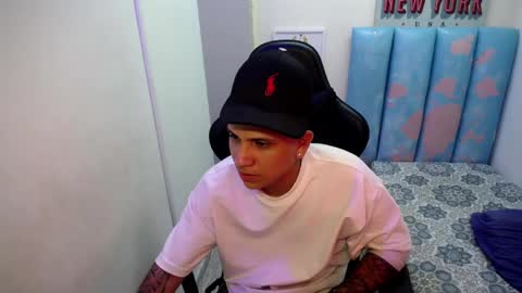 Snapshot of brayan_lopezz chatting on May 5, 3:36 am BRAYAN online show from May 5, 3:36 am