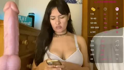 Snapshot of braziliancheeks chatting on June 18, 9:14 am braziliancheeks online show from June 18, 9:14 am