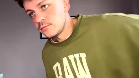 braziliangoodboy online show from June 28, 8:04 pm