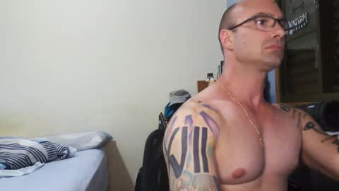 Snapshot of braziliannakedguy chatting on December 31, 7:40 pm Fabio online show from December 31, 7:40 pm