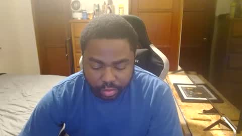 Snapshot of breadw1nnah chatting on June 25, 3:17 am Breadw1nnah online show from June 25, 3:17 am