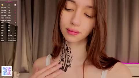 Eva  online show from November 29, 4:10 pm