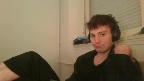 breaxaam online show from December 4, 6:49 pm