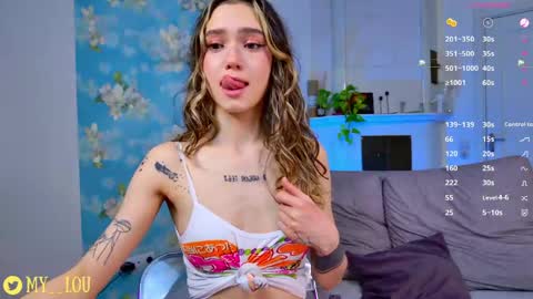 Ashley Dolce and Lou online show from April 30, 3:18 pm