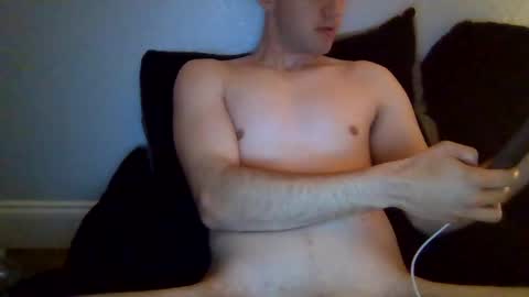 Snapshot of breedyou95 chatting on January 22, 12:06 am breedyou95 online show from January 22, 12:06 am