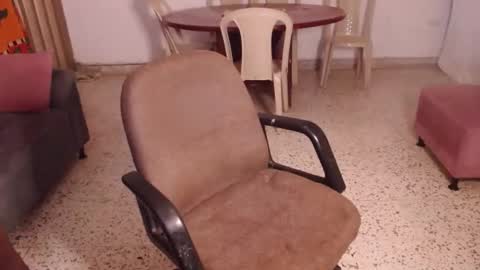 Snapshot of breestaarrs chatting on December 31, 5:33 am Valentina online show from December 31, 5:33 am