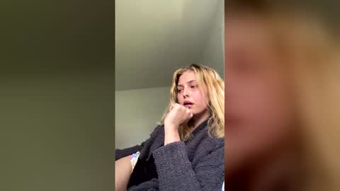 Breezyxlove online show from April 17, 6:22 pm