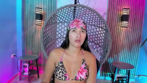 Snapshot of brenda1307 chatting on July 17, 9:19 pm Brenda moris online show from July 17, 9:19 pm