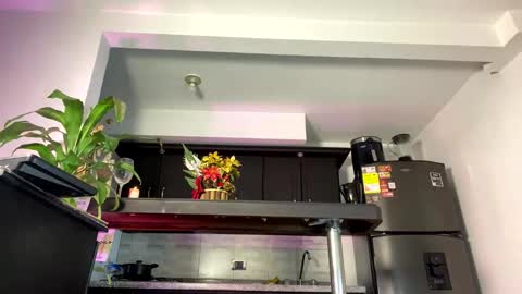 BRENDA  SALOME online show from January 7, 11:12 am