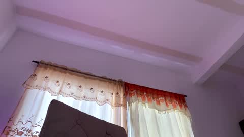 Brenda online show from February 9, 1:46 pm