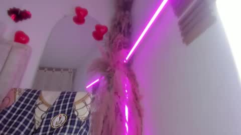 Brenda online show from February 12, 4:29 am