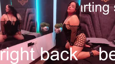 Snapshot of brenda_maz chatting on February 17, 5:53 pm Brenda online show from February 17, 5:53 pm