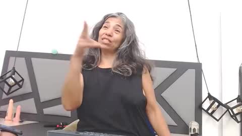 BRENDA VELASQUEZ online show from September 29, 10:25 pm