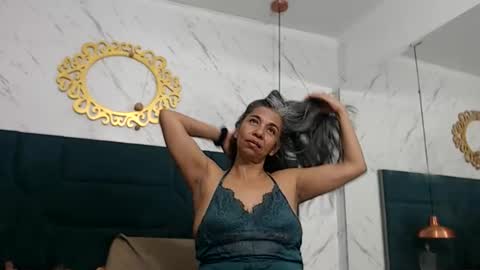BRENDA VELASQUEZ online show from June 4, 9:21 pm