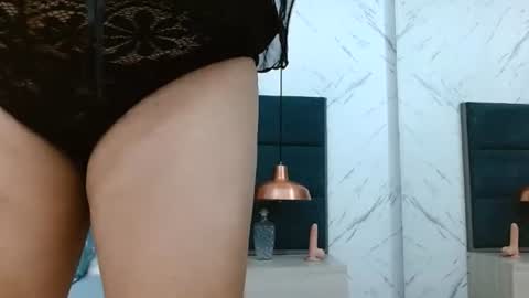BRENDA VELASQUEZ online show from July 25, 9:23 pm