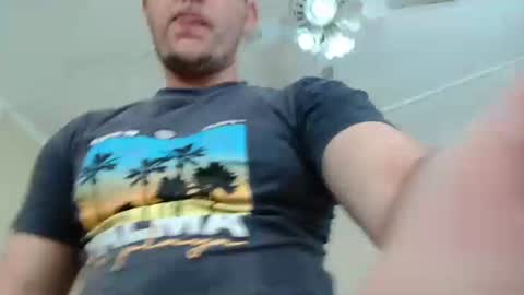 Snapshot of brendansexyboy098754 chatting on June 29, 10:15 am ask me lol online show from June 29, 10:15 am