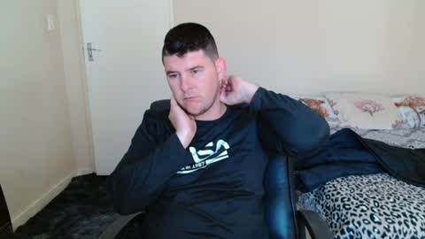 Snapshot of brendansexyboy098754 chatting on July 15, 7:46 am ask me lol online show from July 15, 7:46 am