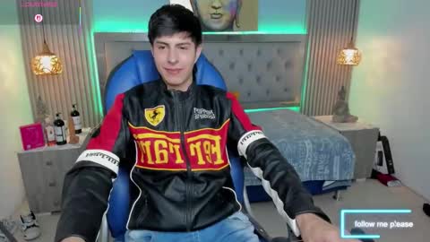 Snapshot of brent18_ chatting on November 27, 5:20 am Esteban online show from November 27, 5:20 am