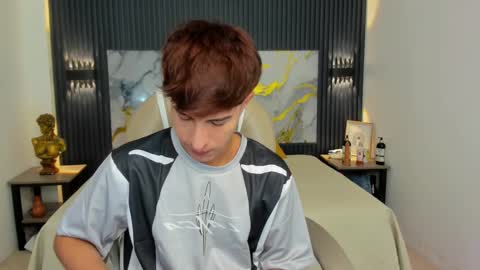 Snapshot of brent18_ chatting on November 29, 3:09 am Esteban online show from November 29, 3:09 am