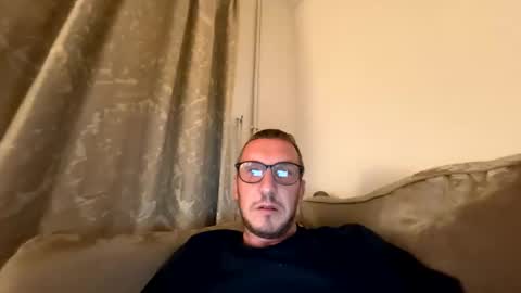 brettbigdee online show from May 16, 12:51 am
