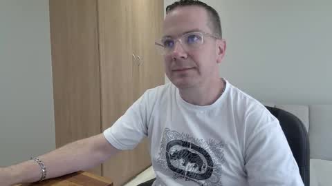 Brett online show from February 22, 11:42 am