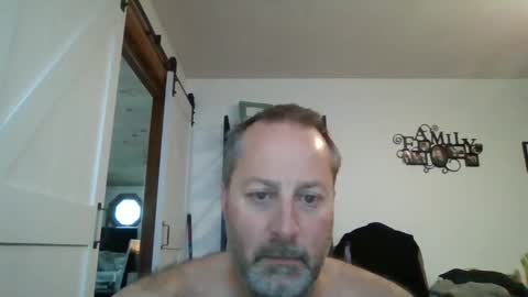 Snapshot of brettsky chatting on October 12, 1:10 pm hey online show from October 12, 1:10 pm
