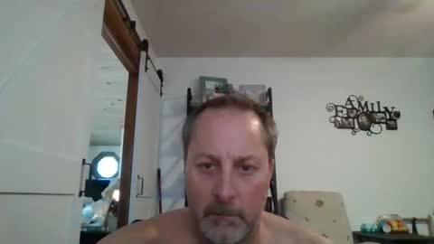 Snapshot of brettsky chatting on October 22, 8:52 pm hey online show from October 22, 8:52 pm