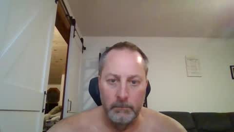 Snapshot of brettsky chatting on November 14, 11:02 pm hey online show from November 14, 11:02 pm