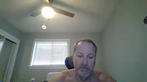hey online show from March 25, 7:42 pm