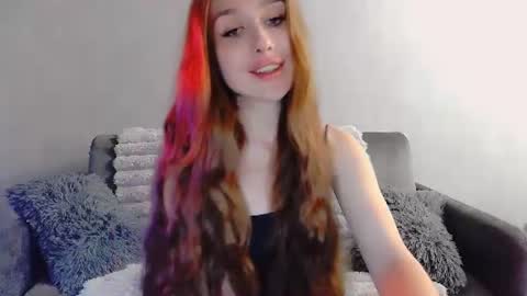 Snapshot of bri_fox chatting on June 18, 9:41 pm bri_fox online show from June 18, 9:41 pm